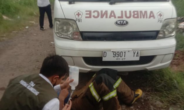 Respon Siaga Layanan Ambulans Pada kejadian Kebakaran Pabrik Triplek Rancakaso