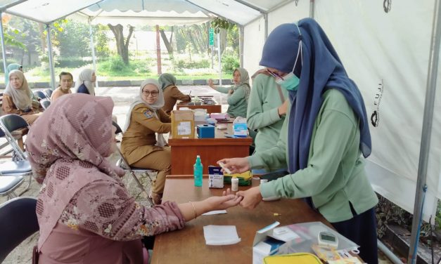 Koperasi RRKR Pemkab Bandung Gandeng PMI dan Klinik Aksara Rayakan Hari Koperasi Nasional ke-78 dengan Bakti Sosial Kesehatan