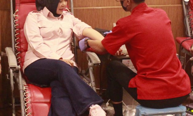 Wujud Kepedulian Sosial, DPRD Gelar Aksi Donor Darah di Sela Sosialisasi Kode Etik dan BK Award 2025