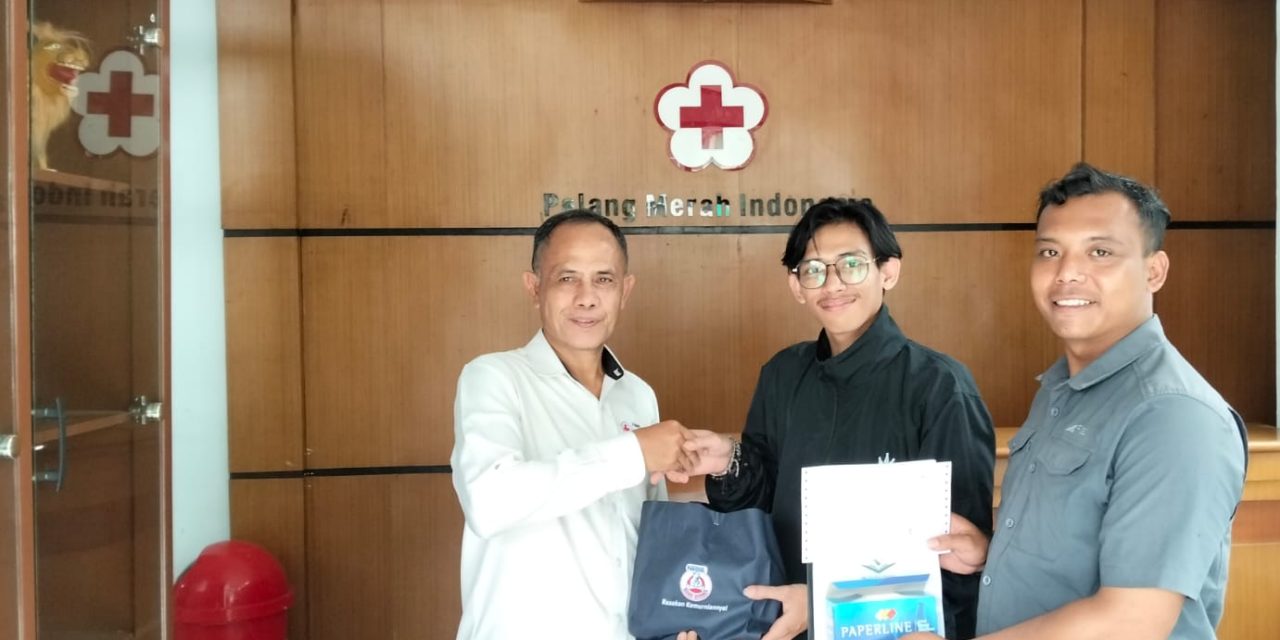 Peringati Hari Relawan, PMI Kabupaten Bandung Salurkan Santunan untuk 30 Anak Yatim di Pangalengan